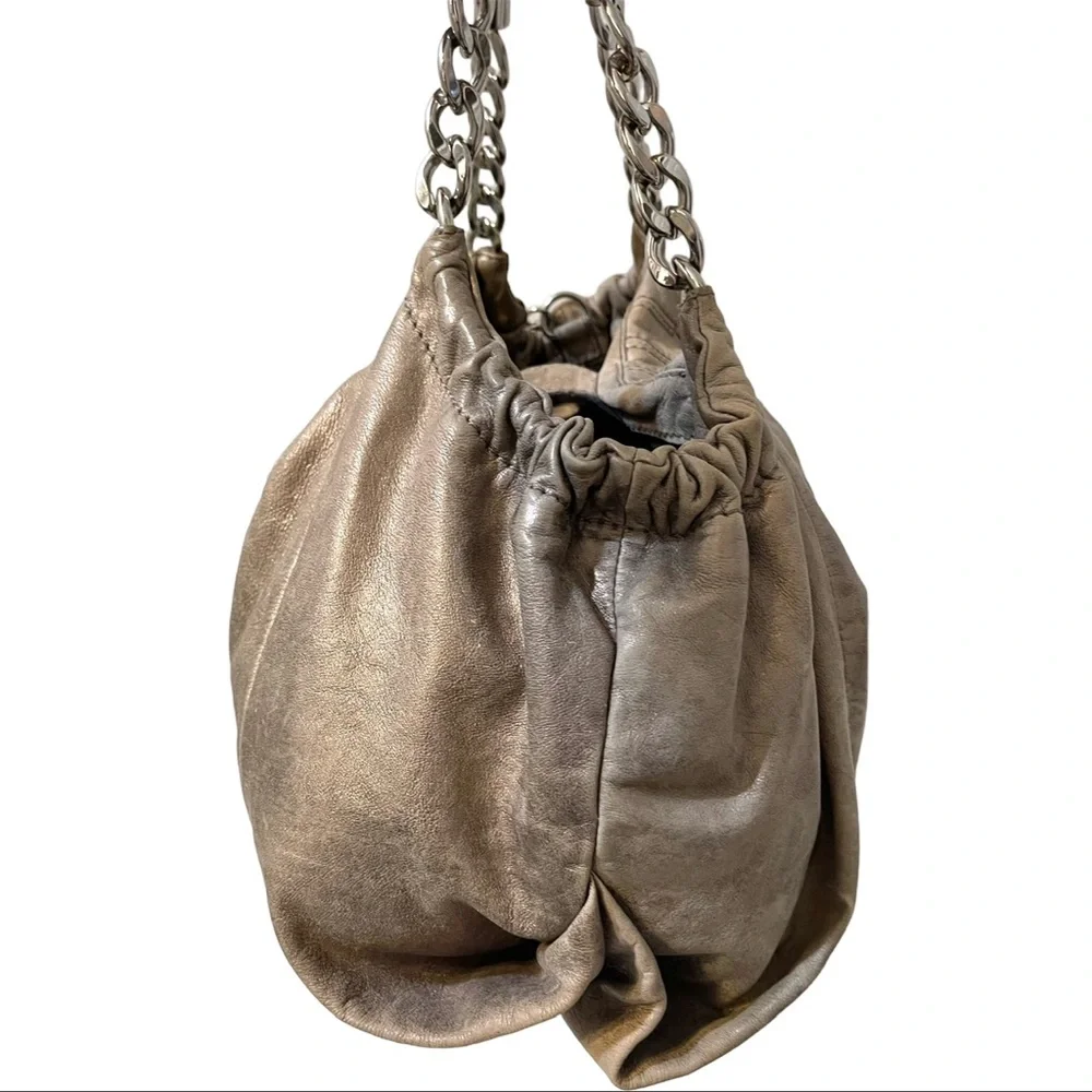 ❤️ Michael Kors ERIN Slouchy Shoulder Hobo Bag in Golden Shimmer